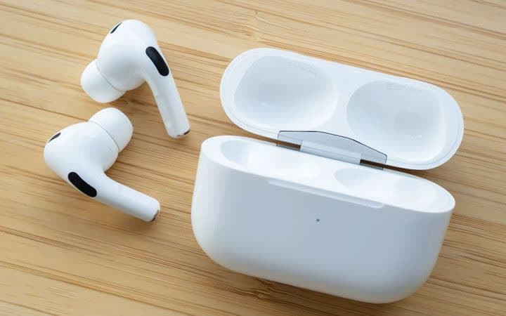 ایرپاد آیفون 4 تجربه صدای اپل با طراحی جدید